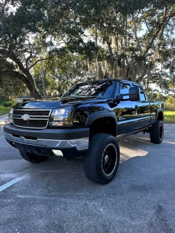 2006 Chevrolet Silverado. Just hit 159k miles