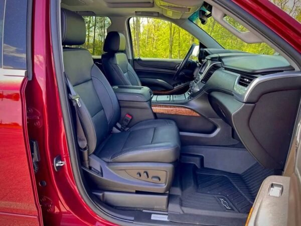 2018 Chevrolet Tahoe Premier 4x4 - Image 17