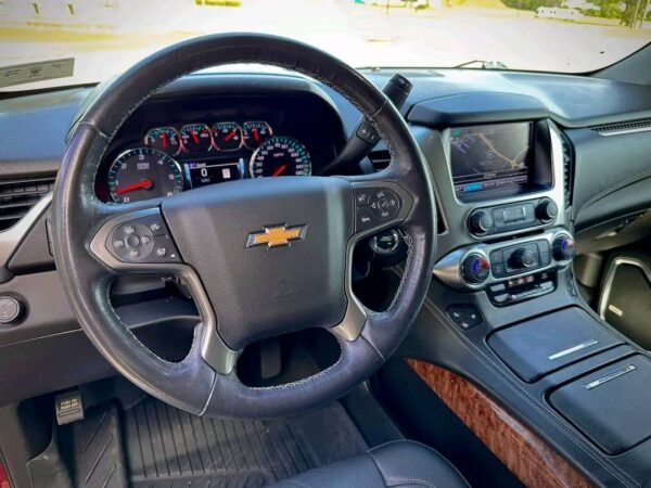 2018 Chevrolet Tahoe Premier 4x4 - Image 14