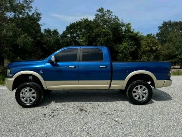 2011 Ram 2500 crew cab short bed 4x4 - Image 15