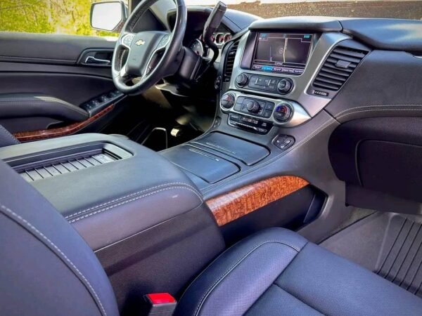 2018 Chevrolet Tahoe Premier 4x4 - Image 4