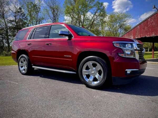 2018 Chevrolet Tahoe Premier 4x4 - Image 3