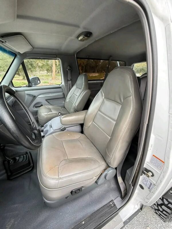 1996 Bronco with a 1995 powerstroke engine swap. - Image 14
