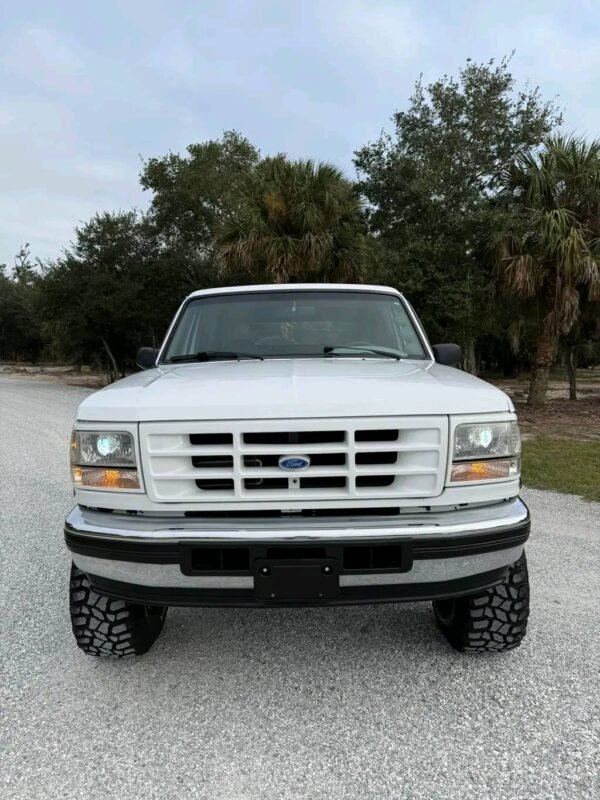 1996 Bronco with a 1995 powerstroke engine swap. - Image 11