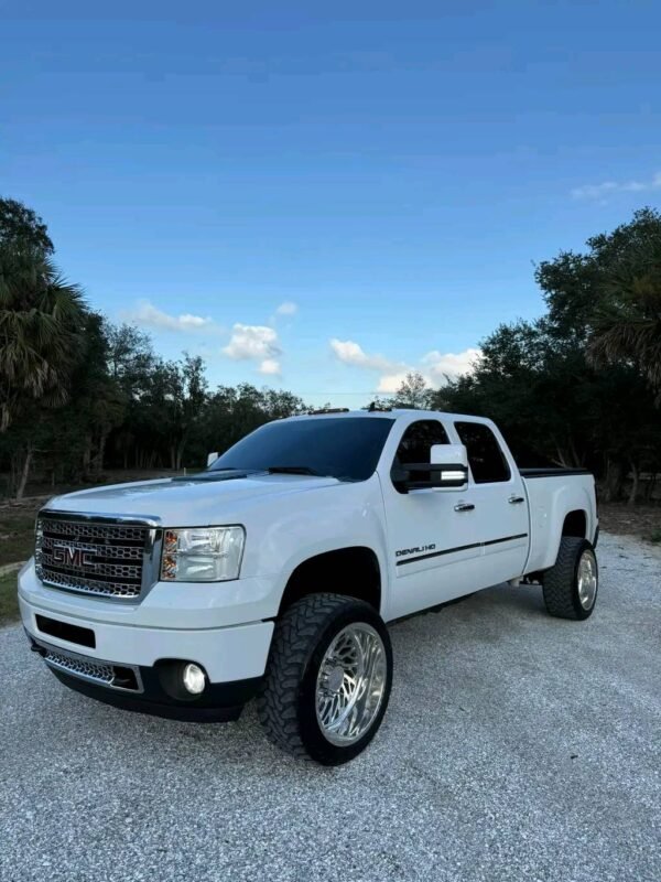 2012 GMC Sierra 2500HD crew cab short bed 4x4
