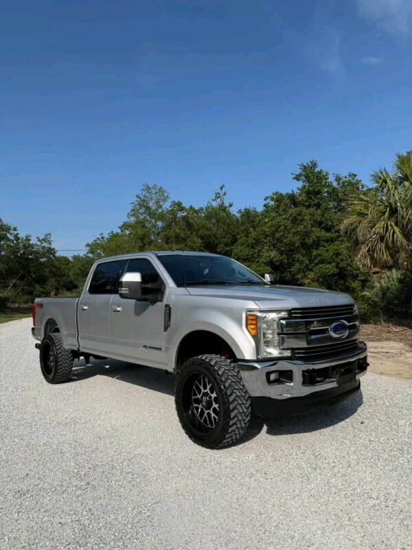 2011 Chevy Silverado 2500HD LT 4x4 - Image 23