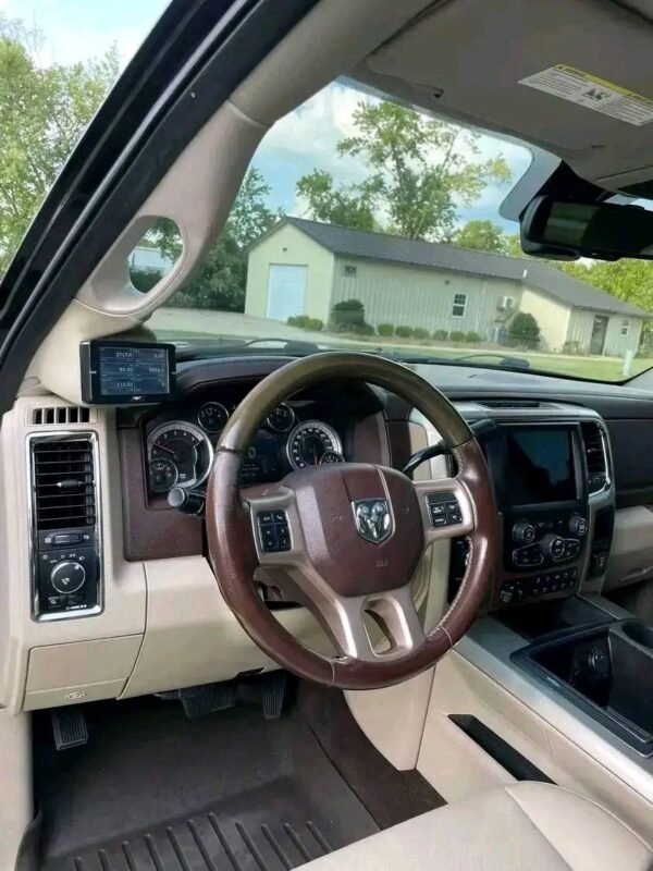 2013 Ram 2500 Laramie 4x4 - Image 7