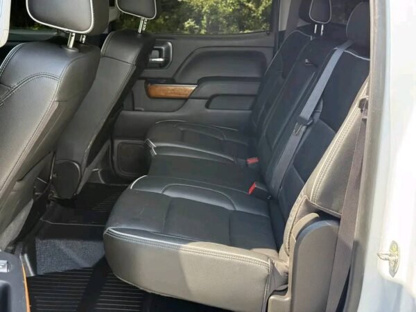 2019 Chevrolet Silverado 2500 - Image 6